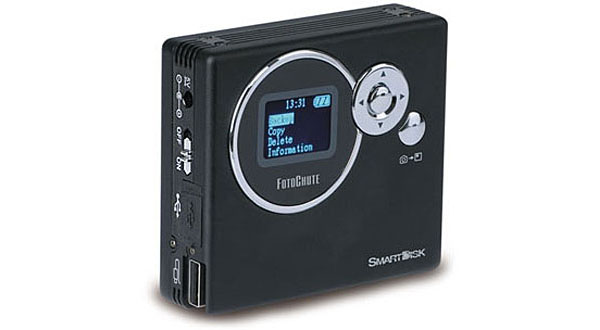 SmartDisk Launches FotoChute Image Storage Device