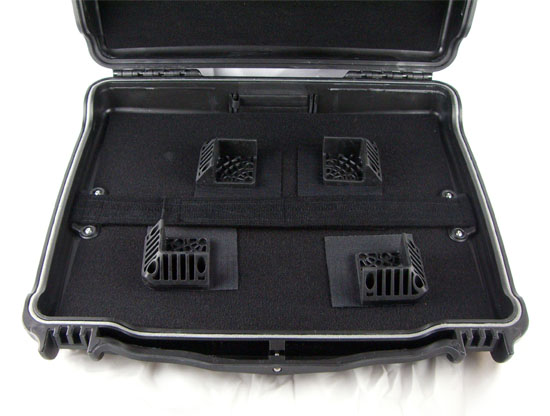 OtterBox 7030 showing customizable shock-absorbing elastomer corner bumpers